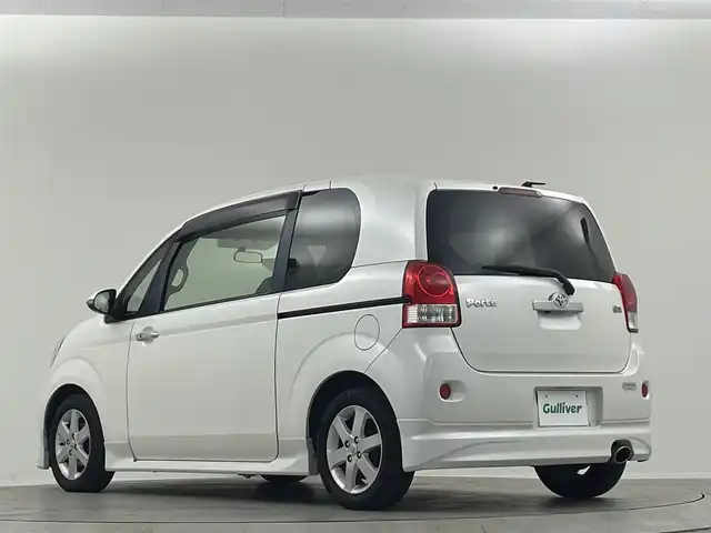 トヨタ ポルテ X 埼玉県 2014(平26)年 6万km ホワイトパールクリスタルシャイン モデリスタエアロ　ナビ　フルセグ　スマートキー　ＨＩＤヘッドライト　バックカメラ　ＥＴＣ　パワースライドドア　プッシュスタート　オートエアコン　オートライト　フォグランプ　純正アルミ　マット　バイザー