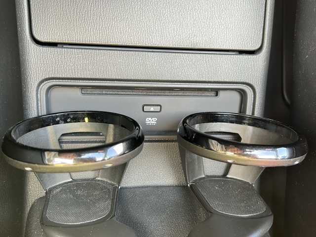 アバルト １２４ スパイダー 大阪府 2018(平30)年 4.4万km パール １オーナー　オートＬＥＤヘッドライト　純正ナビ　Bluetooth　ブレンボキャリパー　黒赤レザーシート　シートヒーター　クルーズコントロール　バックカメラ　コーナーセンサー　ビルドインＥＴＣ　オートワイパー　純正ホイール　純正オーディオ　プッシュスタート　スペアキー　純正フロアマット　