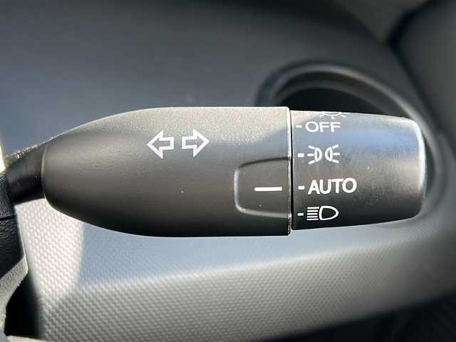 ホンダ フリード G ジャストセレクション 岩手県 2015(平27)年 3.9万km プレミアムスパークルブラックパール 4WD /ワンオーナー/純正ナビ /ワンセグTV/ナビステアリングスイッチ/左電動ドア /バックカメラ /ビルトインETC /純正ドライブレコーダー /純正エンジンスターター /フロントワイパーデアイサー /オートライト　/横滑り防止 /スマートキー×2/ドアバイザー/フロアマット/ECOボタン/保証書　取説