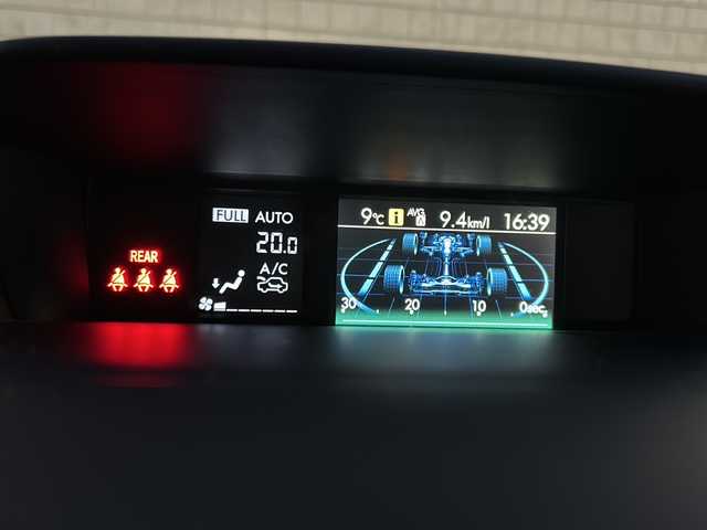 スバル フォレスター S－リミテッド 秋田県 2014(平26)年 8.6万km ダークグレーメタリック ・４WD/・社外ナビ/・フルセグTV/・CD、DVD再生可能/・Bluetooth/・追従式クルーズコントロール/・アイサイト/・ＥＴＣ/・オートライト/・ダウンヒルアシスト/・前席パワーシート/・前席シートヒーター