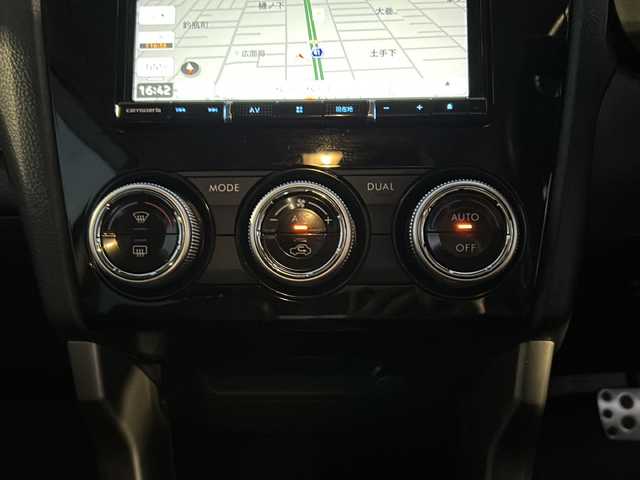 スバル フォレスター S－リミテッド 秋田県 2014(平26)年 8.6万km ダークグレーメタリック ・４WD/・社外ナビ/・フルセグTV/・CD、DVD再生可能/・Bluetooth/・追従式クルーズコントロール/・アイサイト/・ＥＴＣ/・オートライト/・ダウンヒルアシスト/・前席パワーシート/・前席シートヒーター