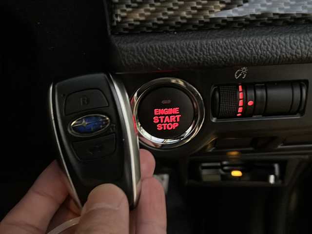 スバル フォレスター S－リミテッド 秋田県 2014(平26)年 8.6万km ダークグレーメタリック ・４WD/・社外ナビ/・フルセグTV/・CD、DVD再生可能/・Bluetooth/・追従式クルーズコントロール/・アイサイト/・ＥＴＣ/・オートライト/・ダウンヒルアシスト/・前席パワーシート/・前席シートヒーター