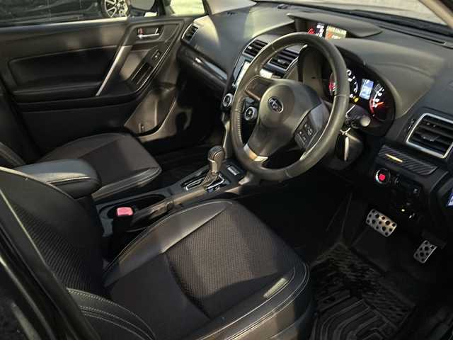 スバル フォレスター S－リミテッド 秋田県 2014(平26)年 8.6万km ダークグレーメタリック ・４WD/・社外ナビ/・フルセグTV/・CD、DVD再生可能/・Bluetooth/・追従式クルーズコントロール/・アイサイト/・ＥＴＣ/・オートライト/・ダウンヒルアシスト/・前席パワーシート/・前席シートヒーター