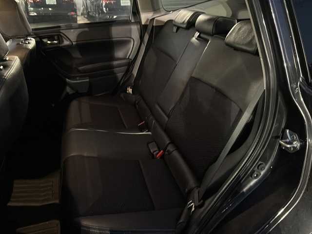 スバル フォレスター S－リミテッド 秋田県 2014(平26)年 8.6万km ダークグレーメタリック ・４WD/・社外ナビ/・フルセグTV/・CD、DVD再生可能/・Bluetooth/・追従式クルーズコントロール/・アイサイト/・ＥＴＣ/・オートライト/・ダウンヒルアシスト/・前席パワーシート/・前席シートヒーター