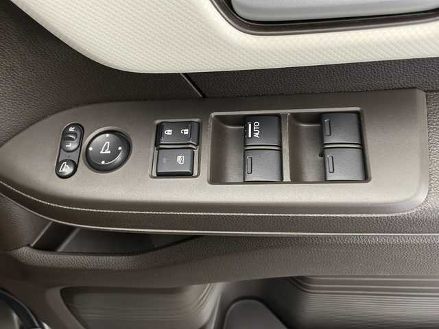 ホンダ Ｎ ＢＯＸ L 宮崎県 2021(令3)年 5.4万km クリスタルブラックパール 禁煙車/ホンダセンシング/社外ナビ/（ストラーダ/CN-BR310B/CD/Bluetooth/FMAM）/社外バックカメラ/社外ETC/社外ドライブレコーダー/純正LEDオートライト/純正フロアマット/左側電動スライドドア/アダプティブクルーズコントロール/レーンディパーチャーアラート/クリアランスソナー/ウインカードアミラー/オートエアコン/前席シートヒーター/スマートキー/プッシュエンジンスタート/スペアキー/新車時保証書/取扱い説明書