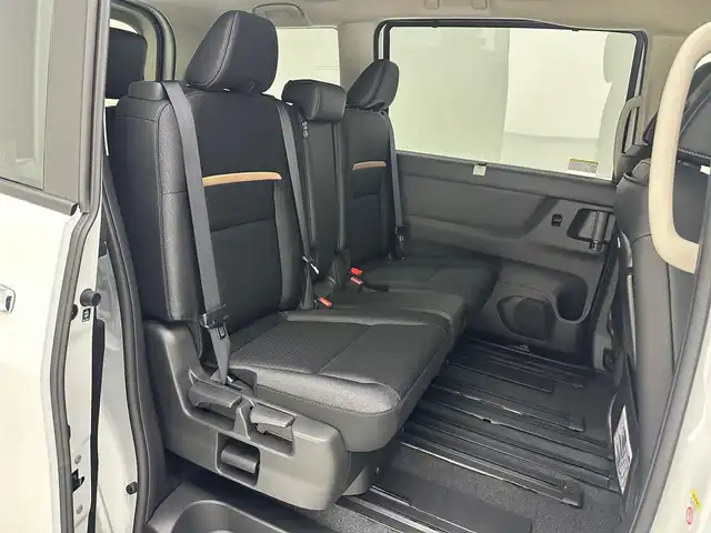 日産 セレナ e－パワー ハイウェイスター V 兵庫県 2025(令7)年 0.1千km プリズムホワイト ・純正メモリナビ/（Bluetooth/USB/HDMI/フルセグ）/・純正ディスプレイオーディオ/・プロパイロット/・ACC/・LKA/・コーナーセンサー/・アラウンドビューモニター/・エマージェンシーブレーキ/・インテリジェントルームミラー/・純正前後ドライブレコーダー/・ビルトインETC2.0/・両側パワースライドドア/・ワイヤレス充電/・LEDヘッドライト/・ＬＥＤフォグランプ/・オートハイビーム/・純正16インチアルミホイール/・スペアキー×１