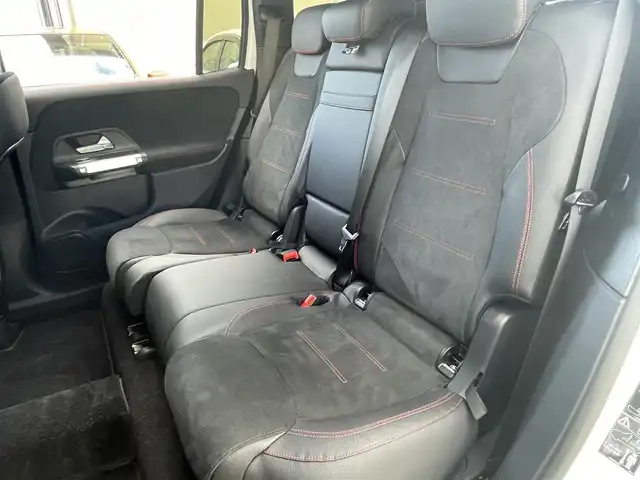 メルセデス・ベンツ Ｍ・ベンツ ＧＬＢ２００ｄ 4マチック AMGライン 静岡県 2022(令4)年 0.8万km ポーラホワイト ワンオーナー/MBUXナビフルセグTVBluetooth全方位カメラ/レーダーセーフティー軽減ブレーキACC/レーンキープ　BSM/ハーフレザーシート　シートヒーター/パワーバックドア/前後ドライブレコーダー/アンビエントライト/DSRCETC