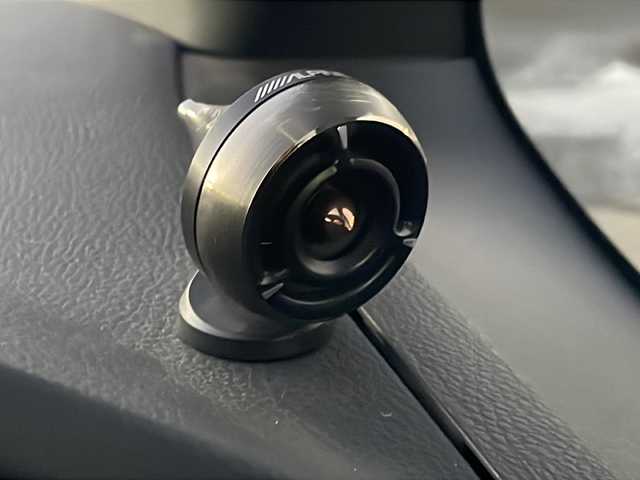 トヨタ ノア ハイブリッド G 青森県 2014(平26)年 13.6万km ホワイトパールクリスタルシャイン 純正9インチSDナビ・フルセグTV/CD・DVD・Bluetooth・SD/バックカメラ/片側パワースライドドア/クルーズコントロール/OPおくだけ充電/前席シートヒーター/ビルトインETC/LEDヘッドライト/フォグランプ/モデリスタエアロパーツ/純正15インチアルミ/スペアキー/H27.28.29.30。R1.2.3.5.6.7年記録簿有り/保証書・取扱書