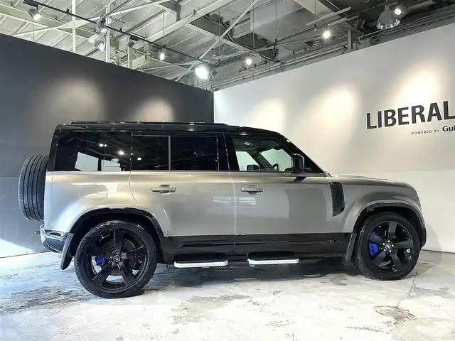 ランドローバー ランドローバー ディフェンダー 110X 道央・札幌 2022(令4)年 2.8万km シルバー ４WD/サンルーフ/限定カラー（60台）/シリコンシルバー/純正ナビ/360度カメラ/メリディアンサラウンド/純正ナビ/360度カメラ/メリディアンサラウンド/エアサス装着車/サイドステップ/スマートキー/プッシュスタート/ETC/社外デジタルインナーミラー