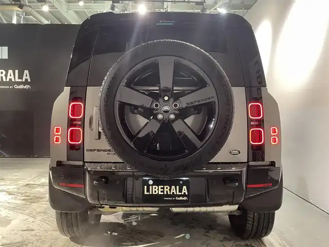 ランドローバー ランドローバー ディフェンダー 110X 道央・札幌 2022(令4)年 2.8万km シルバー ４WD/サンルーフ/限定カラー（60台）/シリコンシルバー/純正ナビ/360度カメラ/メリディアンサラウンド/純正ナビ/360度カメラ/メリディアンサラウンド/エアサス装着車/サイドステップ/スマートキー/プッシュスタート/ETC/社外デジタルインナーミラー