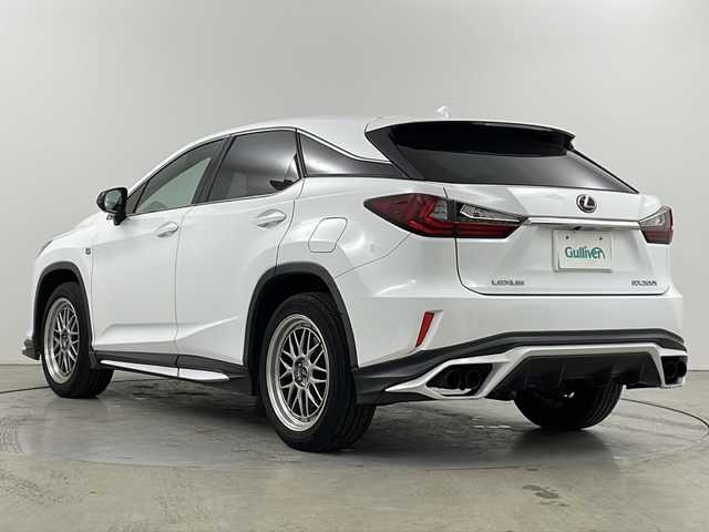 レクサス ＲＸ 200t Fスポーツ 道央・札幌 2016(平28)年 7.8万km ホワイトノーヴァガラスフレーク ・４WD　　ターボ/・TRDエアロ（F.S.D）/・Lexus Safety System /・プリクラッシュセーフティ/・レーンキーピングアシスト/・オートマチックハイビーム/・LEDライト/オートライト/・レーダークルーズコントロール/・純正大型ディスプレイナビ/・BD.DVD.CD.USB/・Bluetooth/フルセグ/・バックカメラ/・ムーンルーフ/・パワーバックドア/・HUD/ステアリングヒーター/・ミラーヒーター/・D.N席パワーシート/シートヒーター/・レザーシート/エアーシート/・ドライブレコーダー/・ビルトインETC/ AC100V