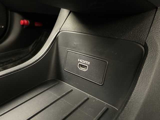 日産 オーラ G レザーエディション 兵庫県 2022(令4)年 1.4万km ブリリアントシルバー 純正メモリナビ/（AM/FM/Bluetooth/フルセグTV）/アラウンドビューモニター/エマージェンシーブレーキ/電子パーキング/横滑り防止装置/衝突軽減システム/カーテンエアバッグ/LKA/ハーフレザーシート/LEDヘッドライト/フォグランプ/オートライト/ビルトインETC/前方ドライブレコーダー/純正17インチアルミホイール/純正フロアマット/スマートキー/スペアキー1本
