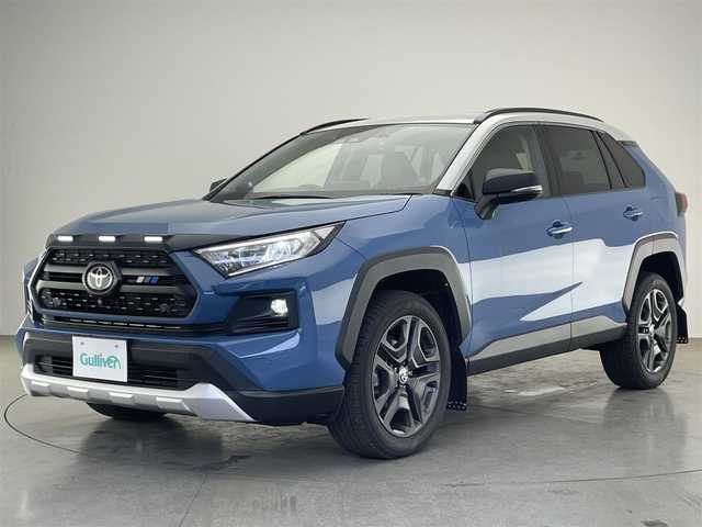 トヨタ ＲＡＶ４ アドベンチャー 愛知県 2022(令4)年 2.2万km アッシュグレーメタリック/グレイッシュブルー 純正９型ディスプレイナビ　全方位カメラ　デジタルインナーミラー　黒革　シートヒーター　シートベンチレーション　パワーバックドア　コーナーセンサー　セーフティセンス　衝突軽減　追従クルコン　ＬＥＤライト　ＢＳＭ　ＴＲＤマッドフラップ　純正前後ドラレコ　DAC　ツーイーター　ハンドルヒーター　禁煙