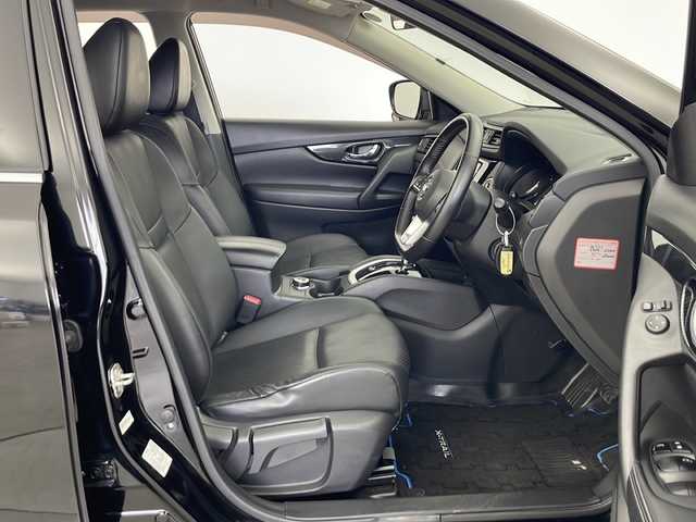 日産 エクストレイル ハイブリッド 20X 秋田県 2019(平31)年 6.7万km ダイヤモンドブラック 4WD/ワンオーナー/純正ナビ/（フルセグTV/Bluetooth/DVD/CD）/バックカメラ/電動リアゲート/プッシュスタート/スマートキー/スペアキー/革巻ステアリング/ステアリングリモコン/ハーフレザー/前方ドライブレコーダー/ビルトインETC/前後コーナーセンサー/オートライト/LEDヘッドライト/フォグランプ/純正アルミホイール/純正フロアマット/電動格納ミラー/取扱説明書/保証書