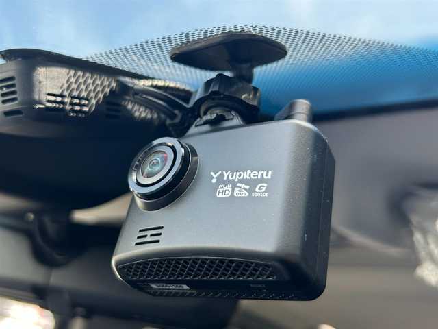 トヨタ アルファード 静岡県 2022(令4)年 1.3万km ホワイトパールクリスタルシャイン サンルーフ/トヨタセーフティセンス/純正９型メモリナビ/フルセグＴＶ/ＤＶＤ再生/ＢＴオーディオ/バックカメラ/ビルトインＥＴＣ/前後ドラレコ/両側電動スライドドア/シートヒーター/エアシート/パワーシート/３連ＬＥＤヘッドライト/オートライト/オートハイビーム/追従機能付クルコン/前後コーナーセンサー/ＷＡＣ/スペアキー/純正１８ＡＷ