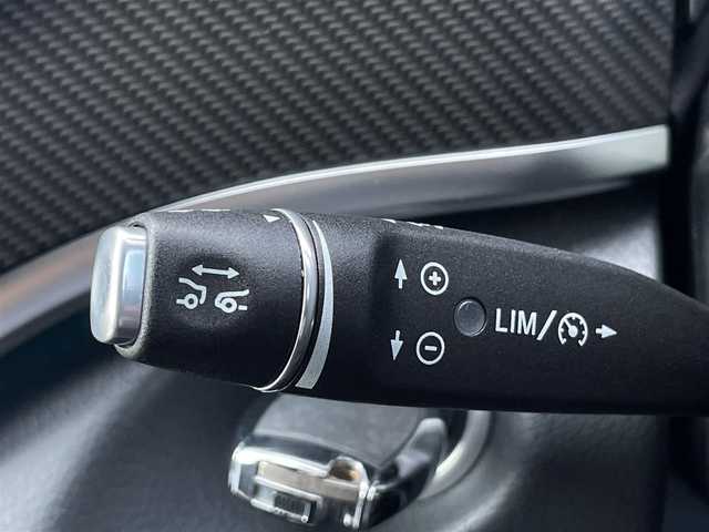 メルセデス・ベンツ Ｖ２２０ d AVG AMGライン 三重県 2021(令3)年 2.3万km オブシディアンブラックM ACC/レーダーセーフティ/後席モニター(DVD/USB/SD/HDMI)/ヘッドレストモニター/純正ナビ/全方位カメラ/ブラックレザーシート/デジタルインナーミラー型ドラレコ/両側パワースライドドア/シートヒーター/電動リアゲート