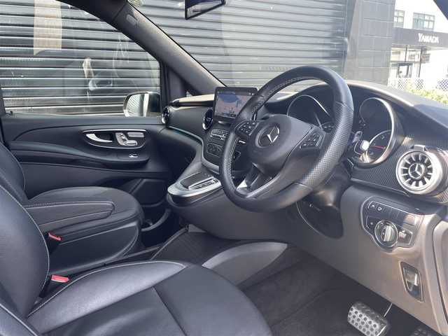 メルセデス・ベンツ Ｖ２２０ d AVG AMGライン 三重県 2021(令3)年 2.3万km オブシディアンブラックM ACC/レーダーセーフティ/後席モニター(DVD/USB/SD/HDMI)/ヘッドレストモニター/純正ナビ/全方位カメラ/ブラックレザーシート/デジタルインナーミラー型ドラレコ/両側パワースライドドア/シートヒーター/電動リアゲート