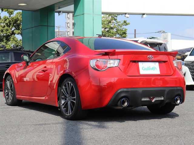 トヨタ ８６ GT リミテッド 神奈川県 2013(平25)年 8.3万km ライトニングレッド ワンオーナー /純正メモリナビ/バックカメラ/ETC  /フルセグテレビ/プッシュスタート/純正17インチAW/Bluetoothオーディオ/リアスポイラー/リアフォグランプ/フロアアンダーカバー/アルカンターラコンビシート/シートヒーター/保証書/取説
