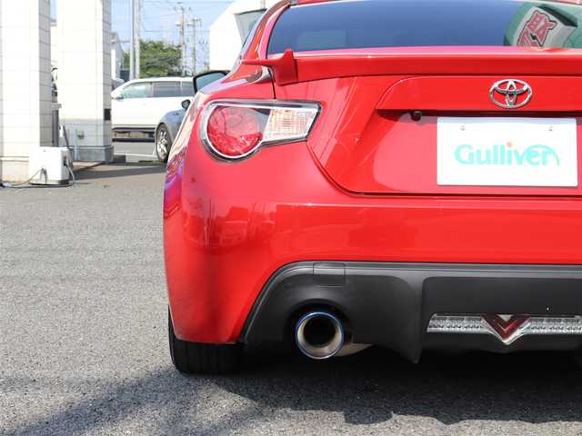 トヨタ ８６ GT リミテッド 神奈川県 2013(平25)年 8.3万km ライトニングレッド ワンオーナー /純正メモリナビ/バックカメラ/ETC  /フルセグテレビ/プッシュスタート/純正17インチAW/Bluetoothオーディオ/リアスポイラー/リアフォグランプ/フロアアンダーカバー/アルカンターラコンビシート/シートヒーター/保証書/取説