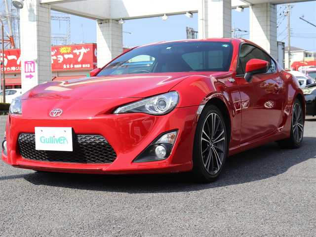 トヨタ ８６ GT リミテッド 神奈川県 2013(平25)年 8.3万km ライトニングレッド ワンオーナー /純正メモリナビ/バックカメラ/ETC  /フルセグテレビ/プッシュスタート/純正17インチAW/Bluetoothオーディオ/リアスポイラー/リアフォグランプ/フロアアンダーカバー/アルカンターラコンビシート/シートヒーター/保証書/取説