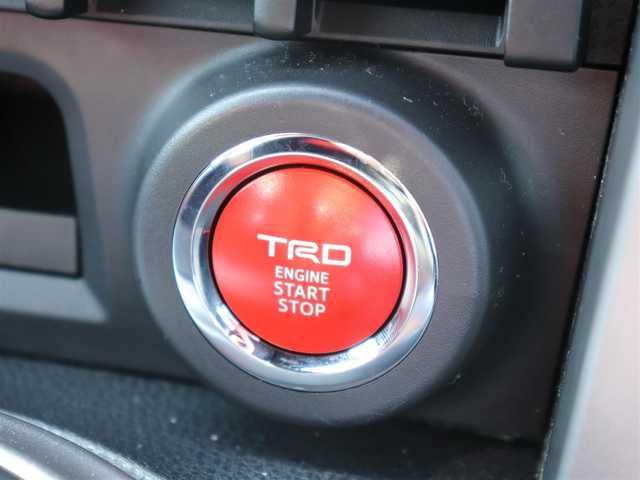トヨタ ８６ GT リミテッド 神奈川県 2013(平25)年 8.3万km ライトニングレッド ワンオーナー /純正メモリナビ/バックカメラ/ETC  /フルセグテレビ/プッシュスタート/純正17インチAW/Bluetoothオーディオ/リアスポイラー/リアフォグランプ/フロアアンダーカバー/アルカンターラコンビシート/シートヒーター/保証書/取説