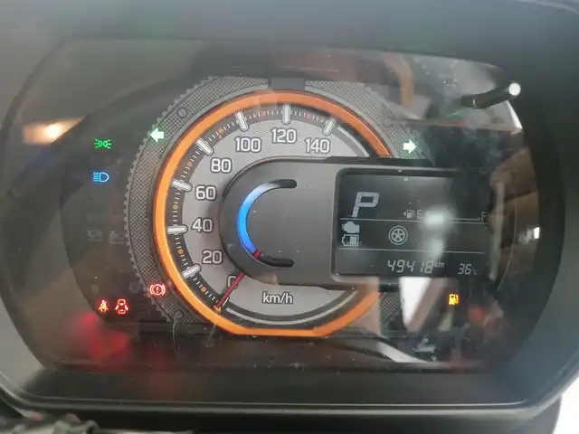 スズキ スペーシア ギア HYBRID XZ 愛知県 2020(令2)年 5万km フェニックスレッドパール/ガンメタリック2トーンルーフ スズキセーフティサポート/　　・デュアルカメラブレーキサポート/　　・車線維持支援機能/　　・ふらつき警報機能/　　・アダプティブクルーズコントロール/　　・ハイビームアシスト/パイオニア製6.8インチディスプレイオーディオ/　　・CD/DVD/BT/バックカメラ/ETC/革巻きステアリング/シートヒーター（前席）/両側パワースライドドア/ルーフレール/純正LEDヘッドライト/フォグランプ/取扱説明書/保証書/スペアキー