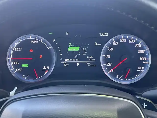 トヨタ クラウン ハイブリッド RS 東京都 2019(平31)年 8.2万km プレシャスシルバー 純正ナビ/純正アルミ/ＥＴＣ/追従クルコン/ＢＳＭ/バックカメラ/パドルシフト/盗難防止装置/オートマチックハイビーム/衝突軽減ブレーキ/フロアマット/電動シート/レーンアシスト/シートヒーター