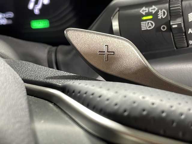 レクサス ＮＸ 350h Fスポーツ 広島県 2022(令4)年 1.7万km ホワイトノーヴァガラスフレーク パノラマルーフ/純正14型ディスプレイオーディオ（Bluetooth/フルセグTV/AppleCarPlay/AndroidAuto）/パノラミックビューモニター/ルーフレール/Fスポーツ専用赤革シート/パワーバックドア/パワーシート（運転席/助手席）/ポジションメモリー/シートヒーター（運転席/助手席/後席左右）/シートベンチレーション（運転席/助手席）/ステアリングヒーター/Lexus Safety System+/・プリクラッシュセーフティ/・レーンチェンジアシスト/・レーントレーシングアシスト/・アダプティブハイビーム/・レーダークルーズコントロール/・プロアクティブドライビングアシスト/アドバンストパーク/パーキングサポートブレーキ/ブラインドスポットモニター/リヤクロストラフィックアラート/3眼LEDヘッドライト/ヘッドアップディスプレイ/パドルシフト/ETC2.0/ドライブレコーダー/USB入力端子