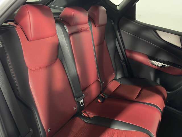 レクサス ＮＸ 350h Fスポーツ 広島県 2022(令4)年 1.7万km ホワイトノーヴァガラスフレーク パノラマルーフ/純正14型ディスプレイオーディオ（Bluetooth/フルセグTV/AppleCarPlay/AndroidAuto）/パノラミックビューモニター/ルーフレール/Fスポーツ専用赤革シート/パワーバックドア/パワーシート（運転席/助手席）/ポジションメモリー/シートヒーター（運転席/助手席/後席左右）/シートベンチレーション（運転席/助手席）/ステアリングヒーター/Lexus Safety System+/・プリクラッシュセーフティ/・レーンチェンジアシスト/・レーントレーシングアシスト/・アダプティブハイビーム/・レーダークルーズコントロール/・プロアクティブドライビングアシスト/アドバンストパーク/パーキングサポートブレーキ/ブラインドスポットモニター/リヤクロストラフィックアラート/3眼LEDヘッドライト/ヘッドアップディスプレイ/パドルシフト/ETC2.0/ドライブレコーダー/USB入力端子