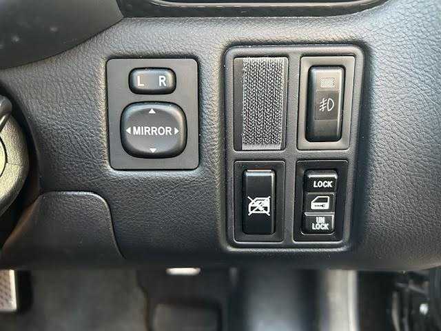 トヨタ ＭＲ－Ｓ S エディション 埼玉県 2006(平18)年 8.2万km ブラック 社外17インチアルミホイール【ＳＳＲ】　/車高調【ＢＬＩＴＺ】/純正オーディオ/ＥＴＣ　/ドライブレコーダー　/フォグランプ　/ソフトトップ　/スペアキー/保証書　/取扱説明書