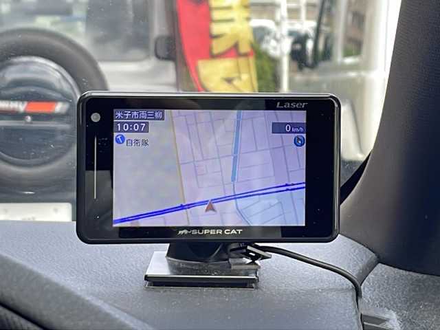 トヨタ ヴォクシー ZS 鳥取県 2017(平29)年 7.4万km ホワイトパールクリスタルシャイン ワンオーナー/パワースライドドア/アルパイン11インチナビ/フルセグTV　DVD CD Bluetooth　SD/バックカメラ/ETC/ドライブレコーダー前後室内/社外レーダー/トヨタセーフティセンス/・衝突回避支援機能/・レーンディパーチャーアラート/・オートマチックハイビーム/・先行車発進/・信号情報/・緊急時操舵支援/S-VSC/MTモード付AT/アイドリングストップ/オートマチックハイビーム/プッシュスタート/フロアマット/ドアバイザー/LEDライト/フォグランプ/１６インチアルミ/ターンミラー/プライバシーガラス/スマートキー/スペアキー/新車保証書/取扱説明書