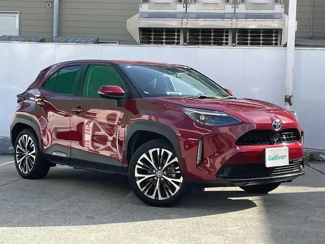 トヨタ ヤリスクロス ハイブリッド Z 青森県 2020(令2)年 4万km センシュアルレッドマイカ ワンオーナー/４WD/トヨタ純正ナビ/AM/FM/CD/DVD/フルセグ/USB/Bluetooth/パノラミックビューモニター/TOYOTA Safety Sense/・レーダークルーズコントロール/・プリクラッシュセーフティ/・レーンディパーチャーアラート/・先行車発進告知機能/・オートマチックハイビーム/パワーバックドア/電動パーキングブレーキ/ダウンヒルアシストコントロール/運転席パワーシート/前席シートヒーター/ETC/社外ドライブレコーダー(ZNR025)/スペアキー/LEDヘッドライト/純正AW18インチ夏タイヤ/社外AWスタッドレスタイヤ車載/取扱説明書/保証書
