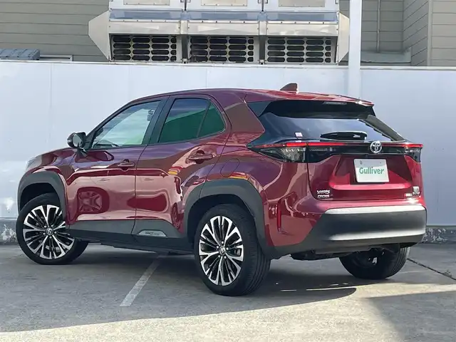 トヨタ ヤリスクロス ハイブリッド Z 青森県 2020(令2)年 4万km センシュアルレッドマイカ ワンオーナー/４WD/トヨタ純正ナビ/AM/FM/CD/DVD/フルセグ/USB/Bluetooth/パノラミックビューモニター/TOYOTA Safety Sense/・レーダークルーズコントロール/・プリクラッシュセーフティ/・レーンディパーチャーアラート/・先行車発進告知機能/・オートマチックハイビーム/パワーバックドア/電動パーキングブレーキ/ダウンヒルアシストコントロール/運転席パワーシート/前席シートヒーター/ETC/社外ドライブレコーダー(ZNR025)/スペアキー/LEDヘッドライト/純正AW18インチ夏タイヤ/社外AWスタッドレスタイヤ車載/取扱説明書/保証書