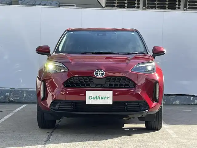 トヨタ ヤリスクロス ハイブリッド Z 青森県 2020(令2)年 4万km センシュアルレッドマイカ ワンオーナー/４WD/トヨタ純正ナビ/AM/FM/CD/DVD/フルセグ/USB/Bluetooth/パノラミックビューモニター/TOYOTA Safety Sense/・レーダークルーズコントロール/・プリクラッシュセーフティ/・レーンディパーチャーアラート/・先行車発進告知機能/・オートマチックハイビーム/パワーバックドア/電動パーキングブレーキ/ダウンヒルアシストコントロール/運転席パワーシート/前席シートヒーター/ETC/社外ドライブレコーダー(ZNR025)/スペアキー/LEDヘッドライト/純正AW18インチ夏タイヤ/社外AWスタッドレスタイヤ車載/取扱説明書/保証書