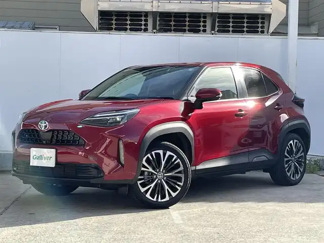 トヨタ ヤリスクロス ハイブリッド Z 青森県 2020(令2)年 4万km センシュアルレッドマイカ ワンオーナー/４WD/トヨタ純正ナビ/AM/FM/CD/DVD/フルセグ/USB/Bluetooth/パノラミックビューモニター/TOYOTA Safety Sense/・レーダークルーズコントロール/・プリクラッシュセーフティ/・レーンディパーチャーアラート/・先行車発進告知機能/・オートマチックハイビーム/パワーバックドア/電動パーキングブレーキ/ダウンヒルアシストコントロール/運転席パワーシート/前席シートヒーター/ETC/社外ドライブレコーダー(ZNR025)/スペアキー/LEDヘッドライト/純正AW18インチ夏タイヤ/社外AWスタッドレスタイヤ車載/取扱説明書/保証書