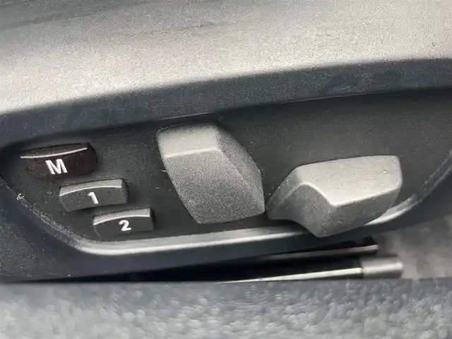 ＢＭＷ Ｚ４ sDrive20i Mスポーツ 静岡県 2013(平25)年 6.9万km オレンジ デザイン・ピュア・トラクション/・専用色「ヴァレンシア・オレンジ」/・アルカンターラ＆レザーコンビシート/（オレンジステッチ＆ハイライト）/・オレンジトリム/Mスポーツパッケージ/純正HDDナビ/・Bluetooth/・CD/DVD/パワーシート/シートヒーター/ミラー一体型ETC