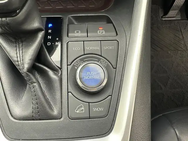 トヨタ ＲＡＶ４ G Zパッケージ 兵庫県 2019(令1)年 6.4万km アティチュードブラックマイカ 社外7インチナビ/フルセグ CD DVD BT MSV/バックカメラ/レーダークルーズコントロール/プリクラッシュセーフティー/LTA/BSM/クリアランスソナー/RCTA/PKSB/RSA/デジタルインナーミラー/ETC/LEDヘッドライト/LEDフォグライト/オートライト/オートハイビーム/ステアリングヒーター/電子パーキング/HOLD/スマートキー