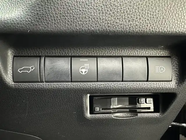 トヨタ ＲＡＶ４ G Zパッケージ 兵庫県 2019(令1)年 6.4万km アティチュードブラックマイカ 社外7インチナビ/フルセグ CD DVD BT MSV/バックカメラ/レーダークルーズコントロール/プリクラッシュセーフティー/LTA/BSM/クリアランスソナー/RCTA/PKSB/RSA/デジタルインナーミラー/ETC/LEDヘッドライト/LEDフォグライト/オートライト/オートハイビーム/ステアリングヒーター/電子パーキング/HOLD/スマートキー