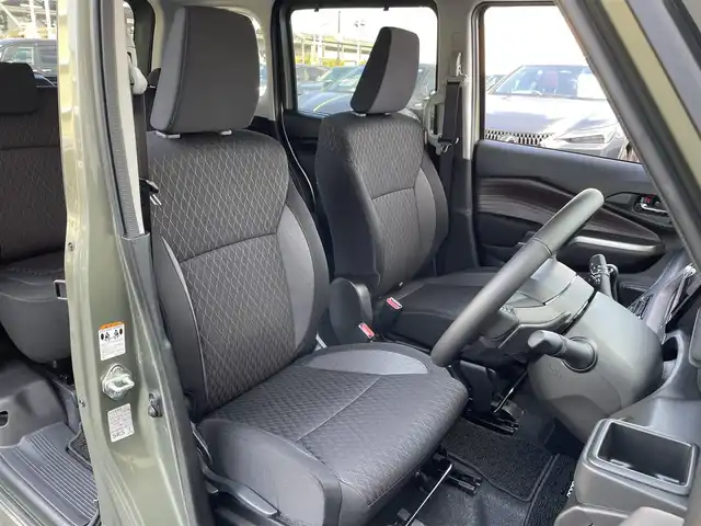 スズキ ソリオ バンディット HV SV 東京都 2024(令6)年 0.2万km タフカーキパールメタリック 純正９型ナビ/ＴＶ/Ｂｌｕｅｔｏｏｔｈ/全方位モニター/両側電動スライド/追従クルーズ/デュアルカメラブレーキ/シートヒーター/コーナーセンサー/ヘッドアップディスプレイ/サーキュレーター