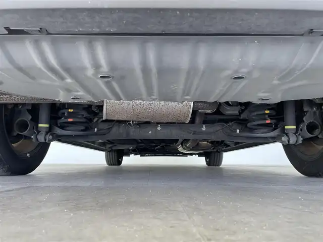 日産 セレナ ハイウェイスター V 大分県 2020(令2)年 4.1万km ダークメタルグレー プロパイロット/純正ナビ/（フルセグ/CD/DVD/Bluetooth）/アラウンドビューモニター/デジタルインナーミラー/前方ドライブレコーダー/フリップダウンモニター/電動パーキングブレーキ/オートブレーキホールド/両側パワースライドドア/ETC/ステアリングスイッチ/電動格納ミラー/プッシュスタート・スマートキー/純正アルミホイール/保証書・取扱説明書