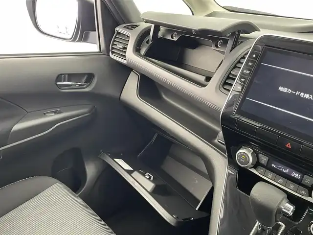 日産 セレナ ハイウェイスター V 大分県 2020(令2)年 4.1万km ダークメタルグレー プロパイロット/純正ナビ/（フルセグ/CD/DVD/Bluetooth）/アラウンドビューモニター/デジタルインナーミラー/前方ドライブレコーダー/フリップダウンモニター/電動パーキングブレーキ/オートブレーキホールド/両側パワースライドドア/ETC/ステアリングスイッチ/電動格納ミラー/プッシュスタート・スマートキー/純正アルミホイール/保証書・取扱説明書