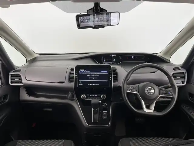 日産 セレナ ハイウェイスター V 大分県 2020(令2)年 4.1万km ダークメタルグレー プロパイロット/純正ナビ/（フルセグ/CD/DVD/Bluetooth）/アラウンドビューモニター/デジタルインナーミラー/前方ドライブレコーダー/フリップダウンモニター/電動パーキングブレーキ/オートブレーキホールド/両側パワースライドドア/ETC/ステアリングスイッチ/電動格納ミラー/プッシュスタート・スマートキー/純正アルミホイール/保証書・取扱説明書