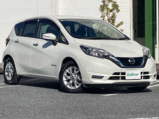 日産 ノート e－パワー X 千葉県 2019(平31)年 3.1万km ブリリアントホワイトパール 1オーナー　ナビMJ118D-W　全方位カメラ　スマートルームミラー　フルセグTV　BT　エマブレ　ドラレコ　ETC　スマートキー　プッシュスタート　15インチAW　オートライト　前後センサー