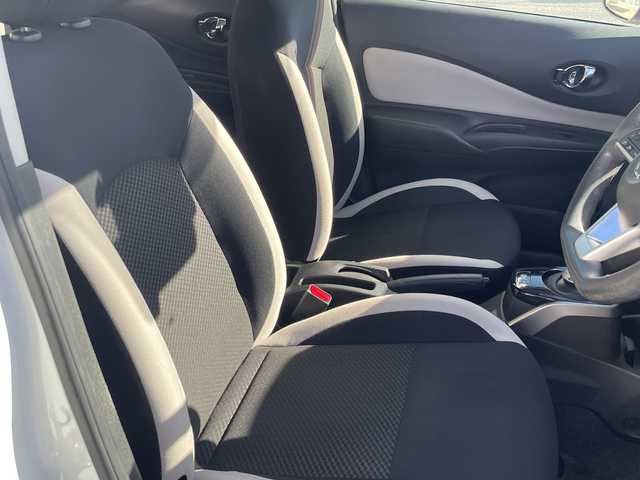 日産 ノート e－パワー X 千葉県 2019(平31)年 3.1万km ブリリアントホワイトパール 1オーナー　ナビMJ118D-W　全方位カメラ　スマートルームミラー　フルセグTV　BT　エマブレ　ドラレコ　ETC　スマートキー　プッシュスタート　15インチAW　オートライト　前後センサー