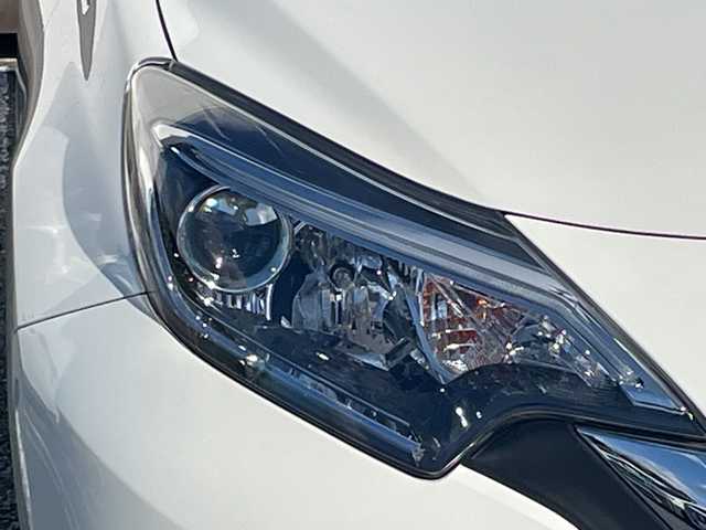 日産 ノート e－パワー X 千葉県 2019(平31)年 3.1万km ブリリアントホワイトパール 1オーナー　ナビMJ118D-W　全方位カメラ　スマートルームミラー　フルセグTV　BT　エマブレ　ドラレコ　ETC　スマートキー　プッシュスタート　15インチAW　オートライト　前後センサー