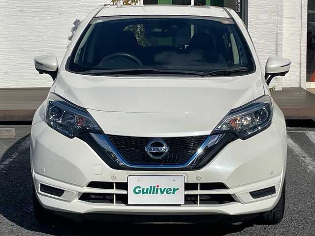 日産 ノート e－パワー X 千葉県 2019(平31)年 3.1万km ブリリアントホワイトパール 1オーナー　ナビMJ118D-W　全方位カメラ　スマートルームミラー　フルセグTV　BT　エマブレ　ドラレコ　ETC　スマートキー　プッシュスタート　15インチAW　オートライト　前後センサー