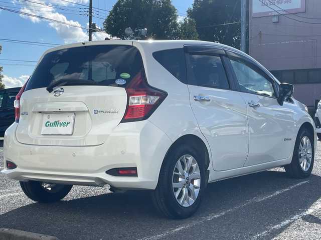 日産 ノート e－パワー X 千葉県 2019(平31)年 3.1万km ブリリアントホワイトパール 1オーナー　ナビMJ118D-W　全方位カメラ　スマートルームミラー　フルセグTV　BT　エマブレ　ドラレコ　ETC　スマートキー　プッシュスタート　15インチAW　オートライト　前後センサー