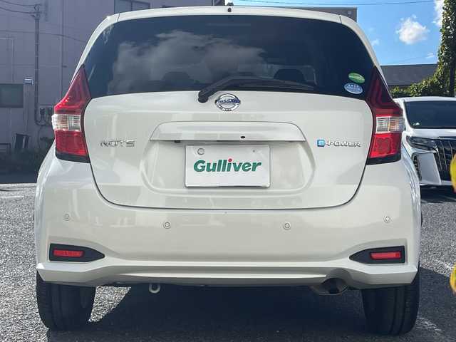 日産 ノート e－パワー X 千葉県 2019(平31)年 3.1万km ブリリアントホワイトパール 1オーナー　ナビMJ118D-W　全方位カメラ　スマートルームミラー　フルセグTV　BT　エマブレ　ドラレコ　ETC　スマートキー　プッシュスタート　15インチAW　オートライト　前後センサー