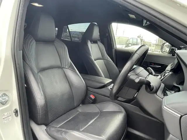 トヨタ ハリアー ハイブリッド Z レザーパッケージ 福岡県 2021(令3)年 7.4万km ホワイトパールクリスタルシャイン 純正12.3型オーディオディスプレイナビ(フルセグTV/BT)/トヨタセーフティ/全方位/ブラインドスポット/オートホールド/ドラレコ/デジタルインナーミラー/JBLサウンド/電動リア/モデリスタエアロ/クルコン/USB/シートヒーター/エアシート/ハンドルヒーター/ETC2.0/純正フロアマット/純正LED/純正アルミホイール/プッシュスタート/スマートキー