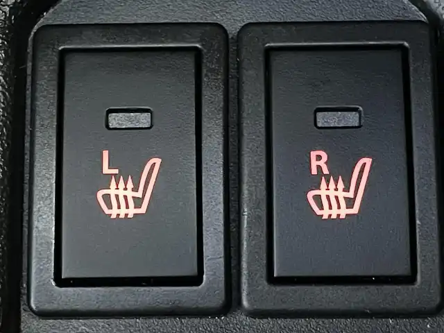 スズキ ジムニー ノマド FC 群馬県 2025(令7)年 0.1万km 黒 登録時走行距離１６０ｋｍ　/前席シートヒーター　/衝突軽減ブレーキ　/レーンアシスト　/アダプティブクルーズコントロール　/純正１５インチアルミホイール　/ミラーヒーター　/純正フロアマット　/スマートキー　/ＬＥＤ